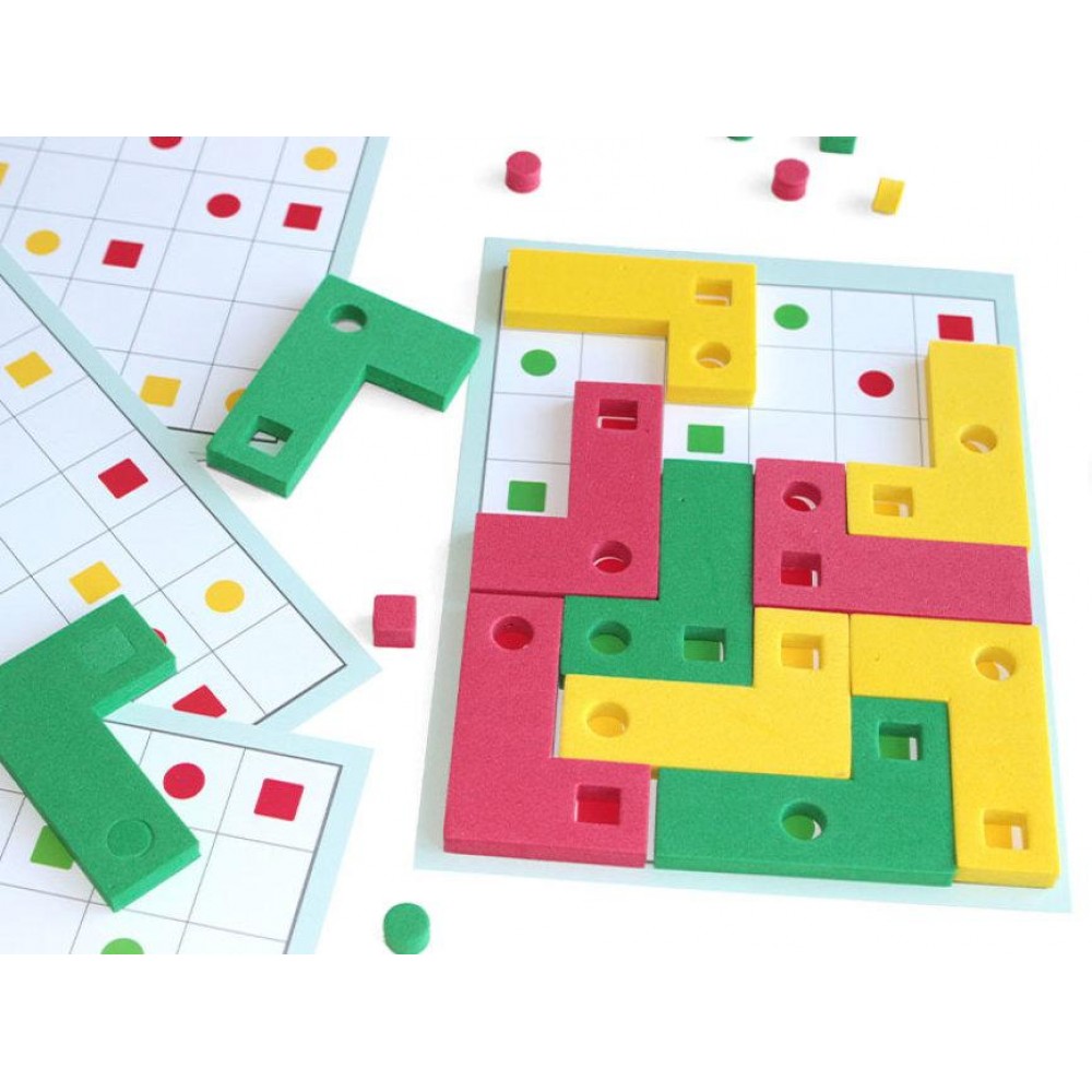 Тетріс гра-головоломка для порокачкі мозку. 3 рівня складності.